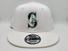 Load image into Gallery viewer, Seattle Sakman Snapback Hat
